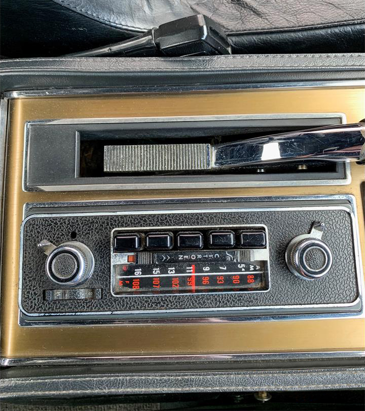 The Variety of Radios Citroën Fitted in the SM﻿ - Citroënvie!