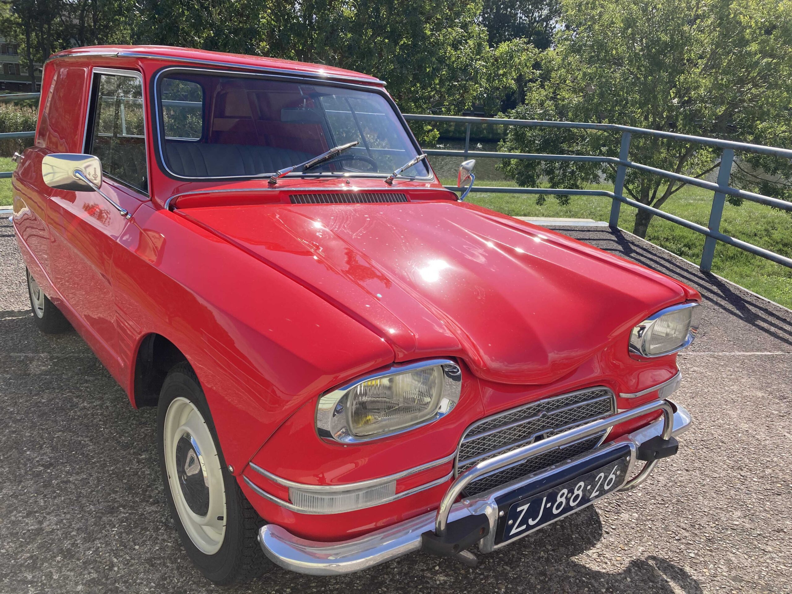 Bâche Citroën Ami 6 berline (1961-1969) semi sur mesure extérieure - My  Housse