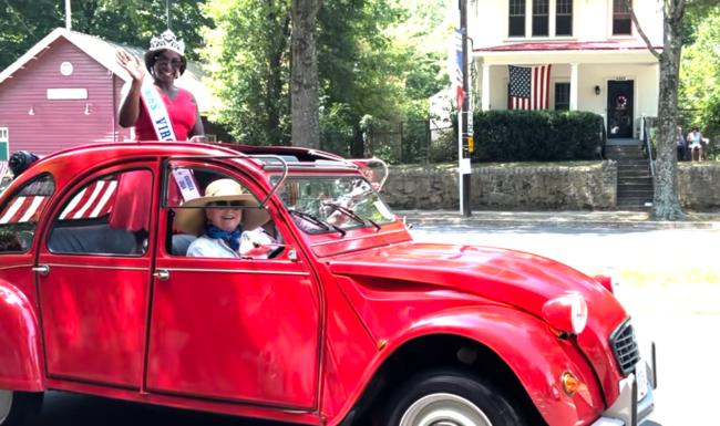 July 4th, Fifi the 2CV, and Mrs. Virginia! - Citroënvie!