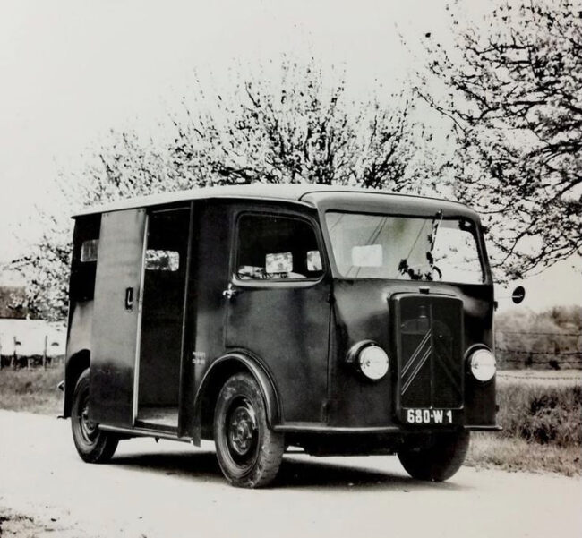 Citroën TUB - The First Van Bearing the Double Chevron Logo - Citroënvie!